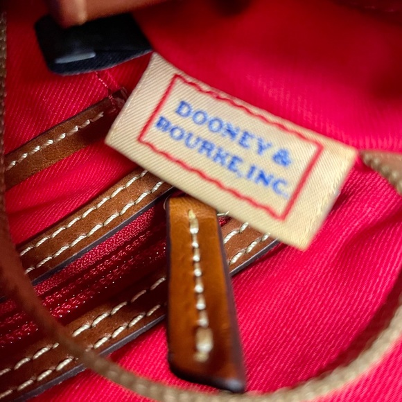 Dooney & Bourke Pebble Grain Crossbody Shoulder Bag - Picture 13 of 16